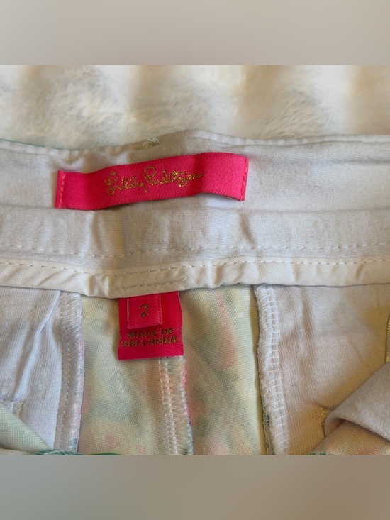 Lily Pulitzer Women’s Callahan Knit Shorts in a Vibrant Floral Print Size 2 NWOT - Picture 4 of 9